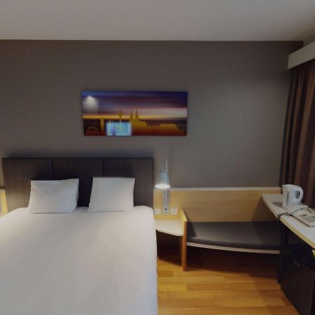 Ibis Hotel Koeln Airport Zewnętrze zdjęcie