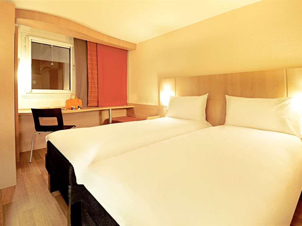 Ibis Hotel Koeln Airport Pokój zdjęcie