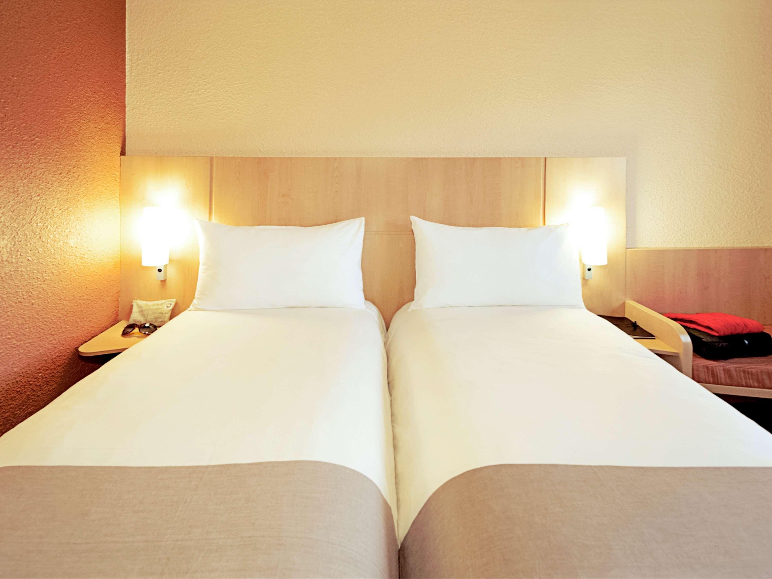 Ibis Hotel Koeln Airport Zewnętrze zdjęcie