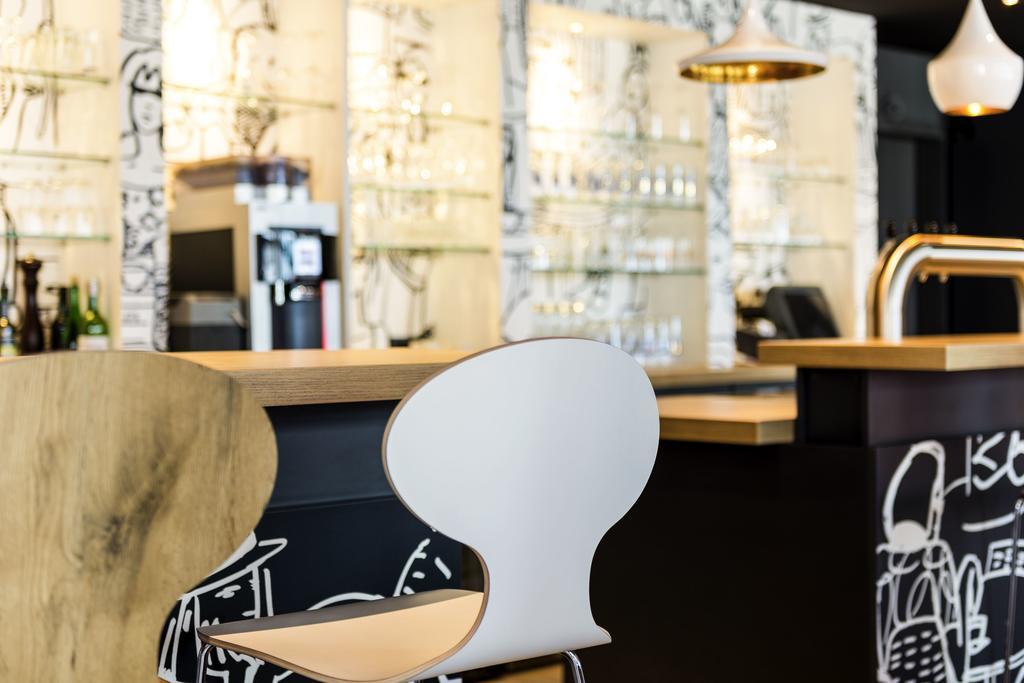 Ibis Hotel Koeln Airport Zewnętrze zdjęcie