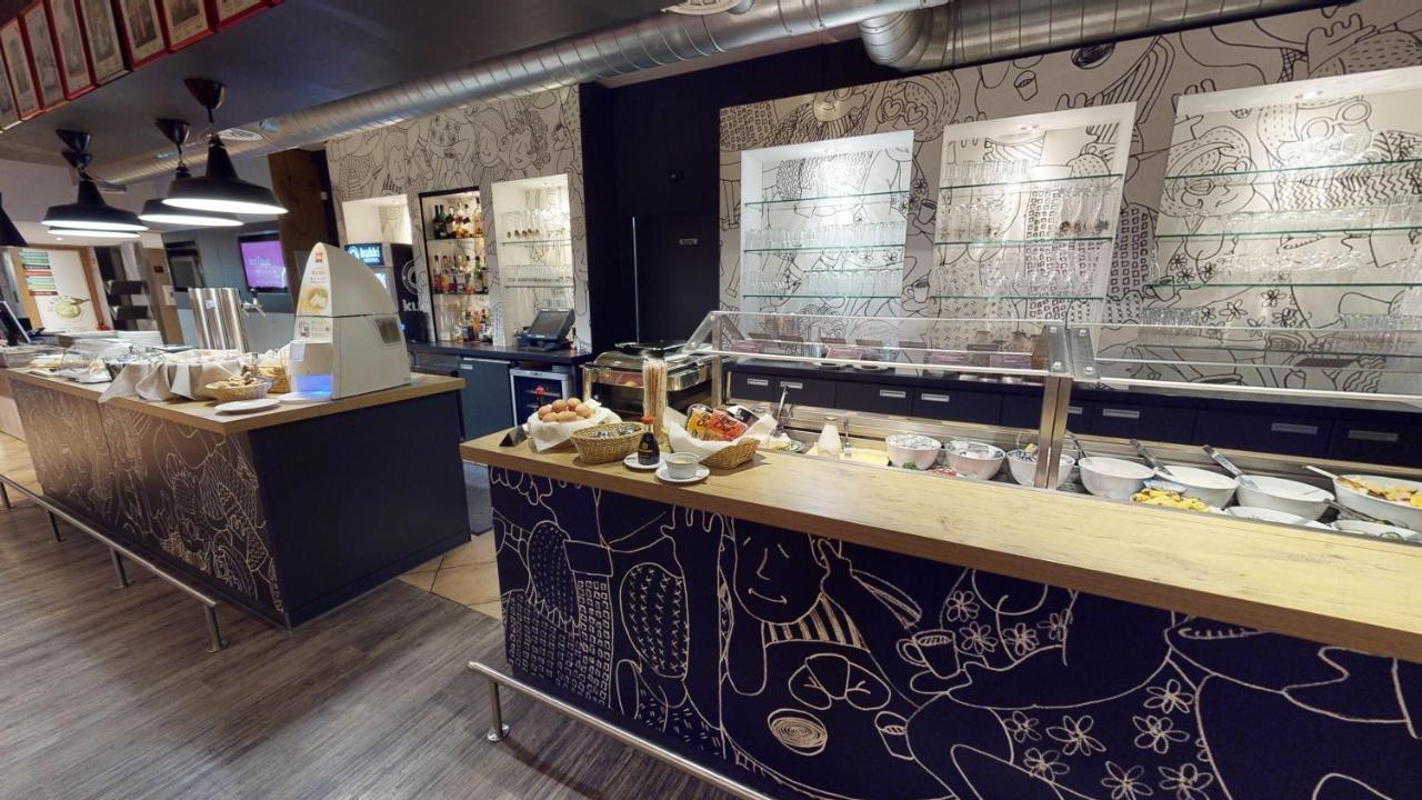 Ibis Hotel Koeln Airport Zewnętrze zdjęcie